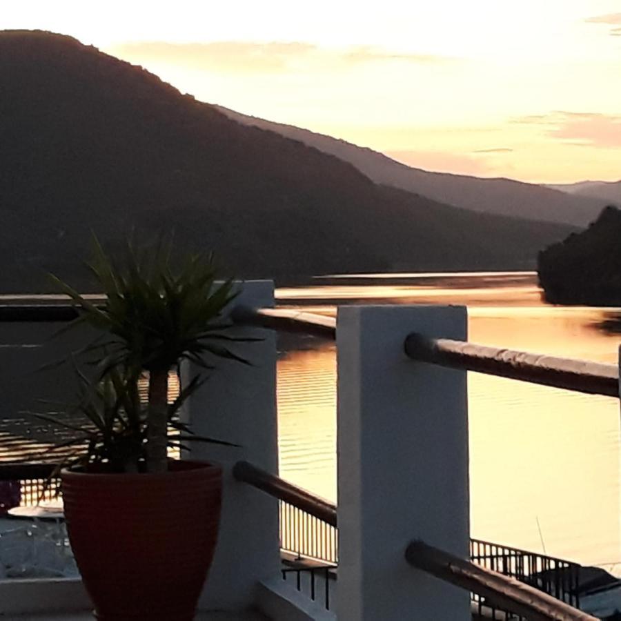 Casa Dos Vinhais - Douro Valley Coleja Buitenkant foto
